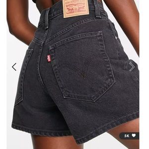 Levi’s high-waisted mom shorts size 28